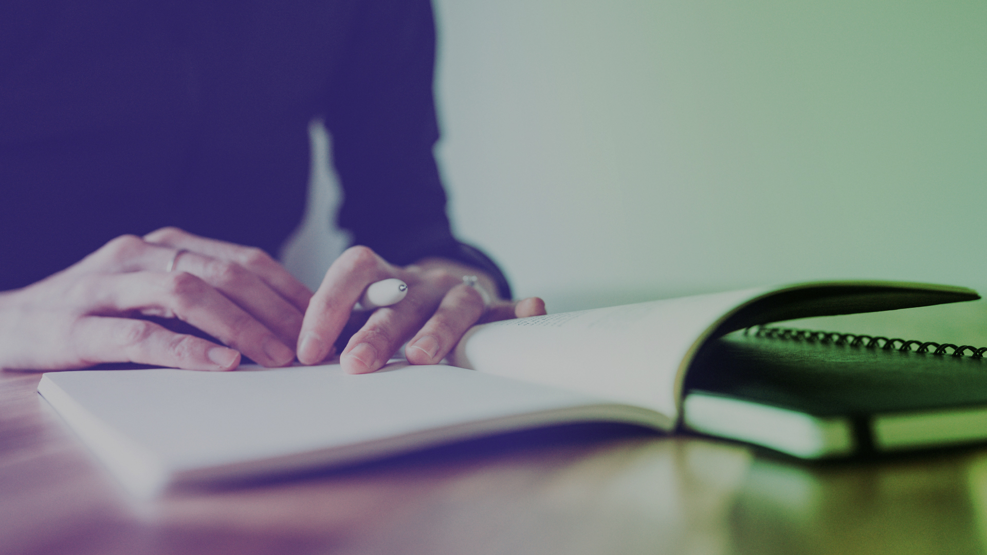 IMG 03 Gradient Dark